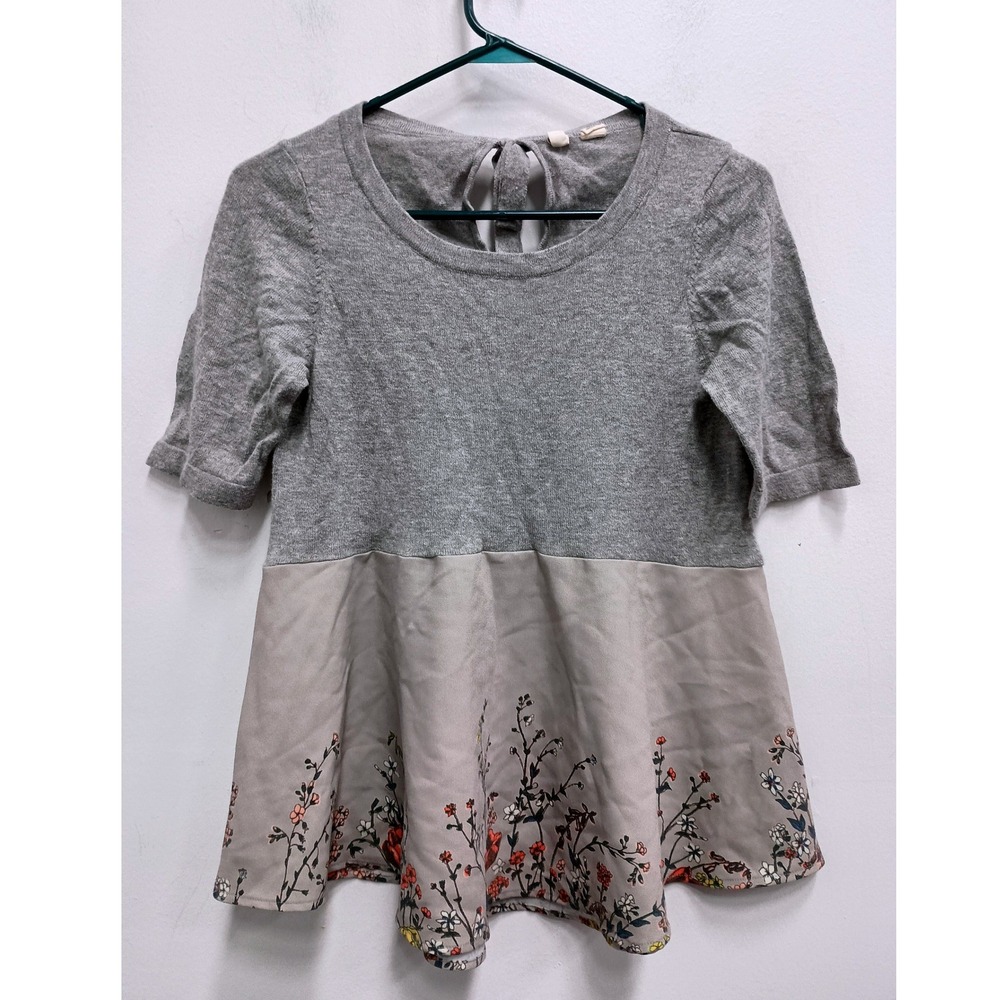 Moth Anthropologie Peplum Top Womens Small Gray Floral Knit Short Sleeve BOHO